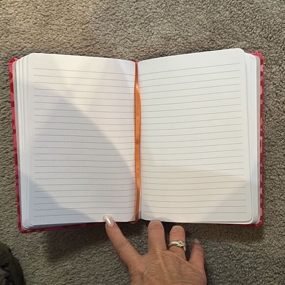 Eccolo Cheetah Print Velvet Notebook! - Picture 3 of 5